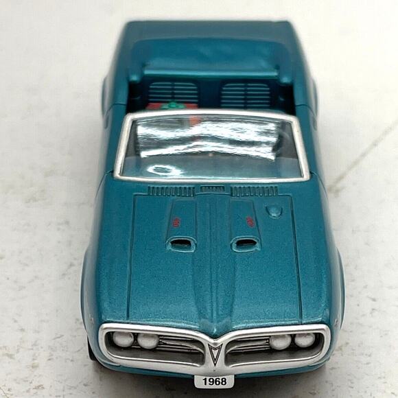1968 Pontiac Firebird Classic American Car - Hallmark Keepsake Diecast Ornament - Picture 3 of 16
